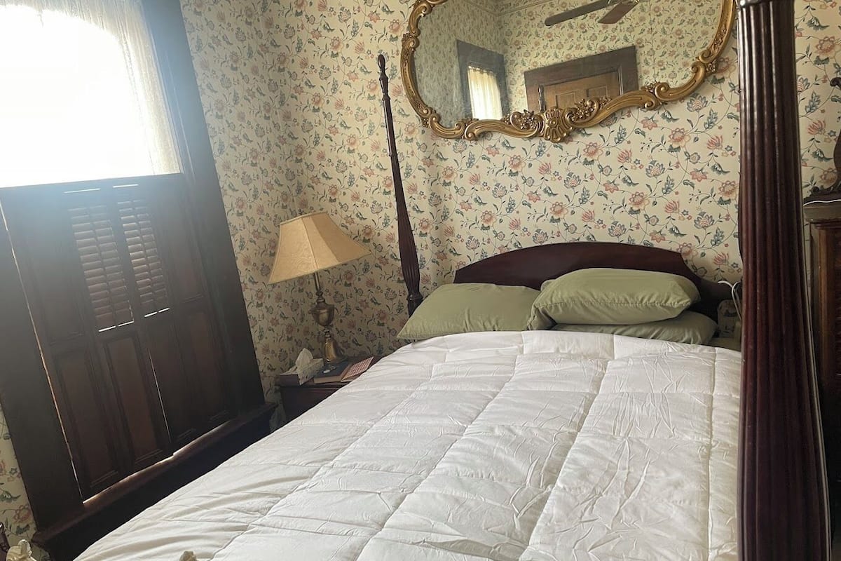 Kamer, 1 queensize bed | Een strijkplank/strijkijzer, gratis wifi