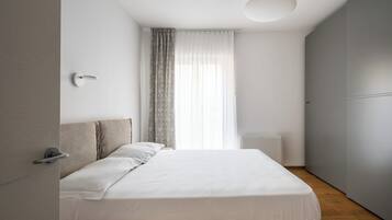 Lägenhet | 2 sovrum, skrivbord, gratis wi-fi och sängkläder