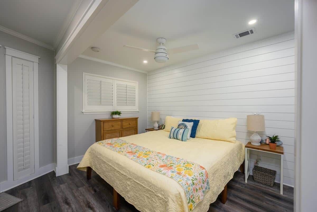 1 chambre, fer et planche à repasser, accès au Wi-Fi (inclus)