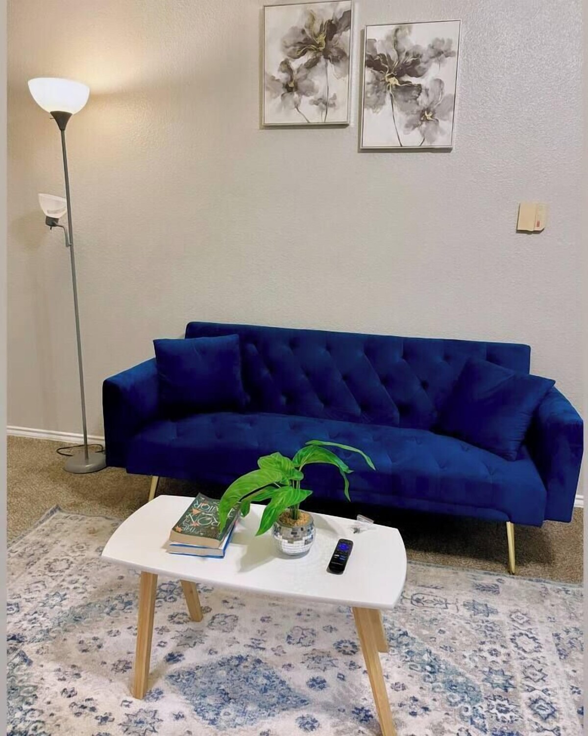 Blue Oasis: 1-BR Apartment with Premium Amenities