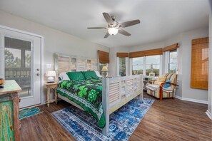 4 soverom, strykejern/-brett, reiseseng for barn og wi-fi (inkludert)