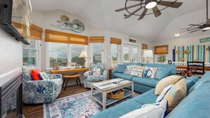 TV, fireplace, DVD player, books - Soundside, Canal Front! Water views!, 4x535, The 4x4 Leaf Clover (Corolla)