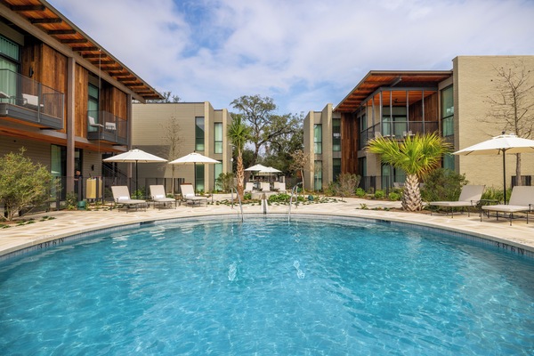 Outdoor pool, open 7:00 AM to 7:00 PM, pool umbrellas, sun loungers