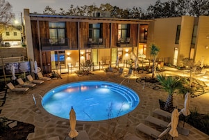 Outdoor pool, open 7:00 AM to 7:00 PM, pool umbrellas, sun loungers