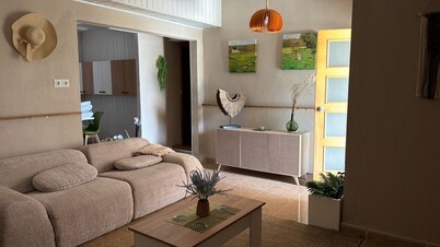 Masia Bernat: Antigua Masía en la Naturaleza Para Grupos