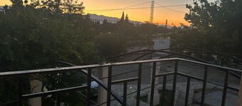 Masia Bernat: Antigua Masía en la Naturaleza Para Grupos