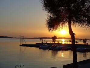 Marina - Beautiful new apartment only 2 minutes walk from the sea... (Sveti Filip i Jakov)