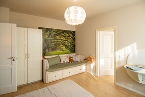 9 habitaciones, tabla de planchar con plancha y wifi gratis