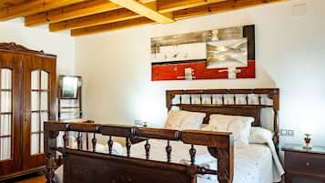 4 chambres, fer et planche à repasser, Wi-Fi gratuit, draps fournis