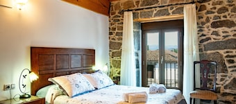 Country House 'Casa Rural Del Tormes' with Mountain View, Private Terrace and Private Garden