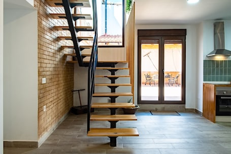 Interior. La Carbonera – Country House for 8, Ciudad Real, Private Terrace & AC