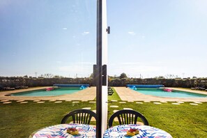 Et oppvarmet basseng