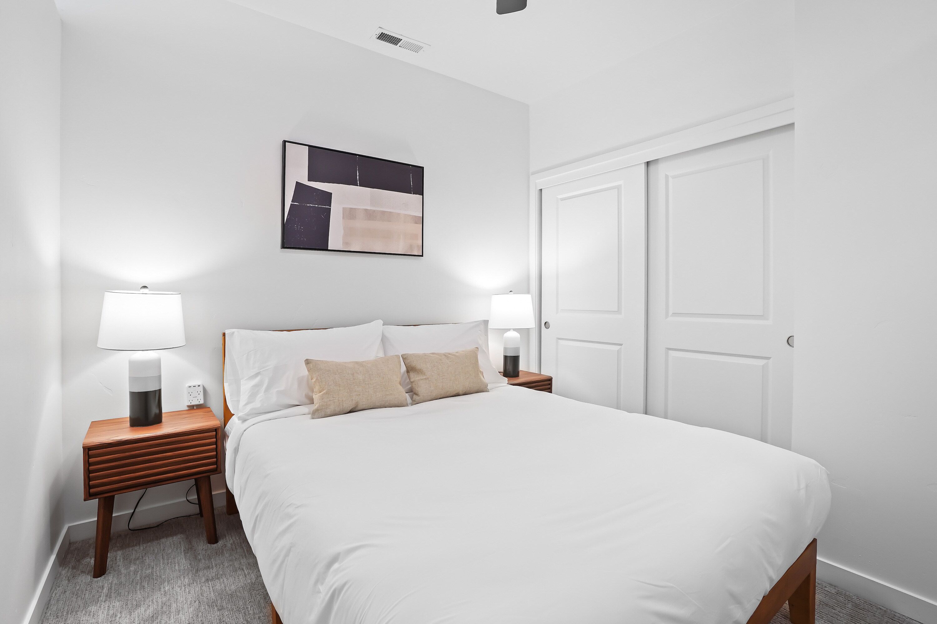 Standard Studio (Self Check-in with Virtual Front Desk) | Iron/ironing board, WiFi (free), individually decorated