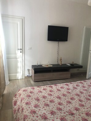 2 camere, ferro/asse da stiro, Wi-Fi, lenzuola