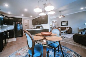 Interior - Beautiful Bella Vista Retreat - a short drive to all the things in NWA! (Bella Vista)