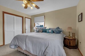 3 bedrooms, WiFi, bed sheets