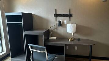 Standard Room | 1 bedroom, laptop workspace, free WiFi