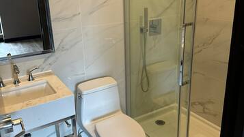 Standard Room | Bathroom