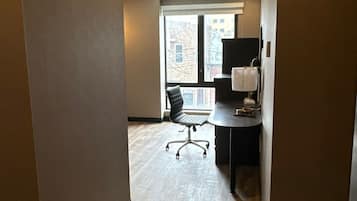 Standard Room | 1 bedroom, laptop workspace, free WiFi