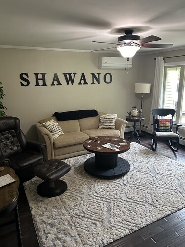 Close to Everything! Freshly updated ranch home.