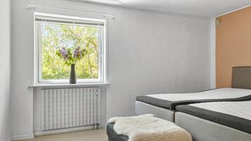 3 habitaciones, cuna de viaje y wifi gratis