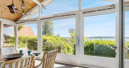 Stunning home in Hobro