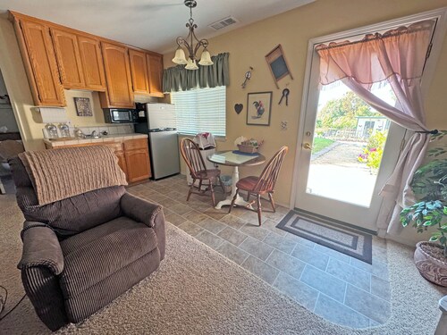 Cozy farmhouse studio, a chicken lovers dream!