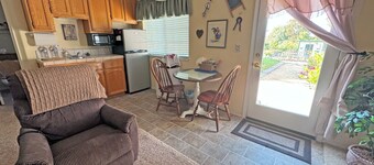 Cozy farmhouse studio, a chicken lovers dream!