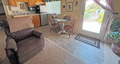 Cozy farmhouse studio, a chicken lovers dream!