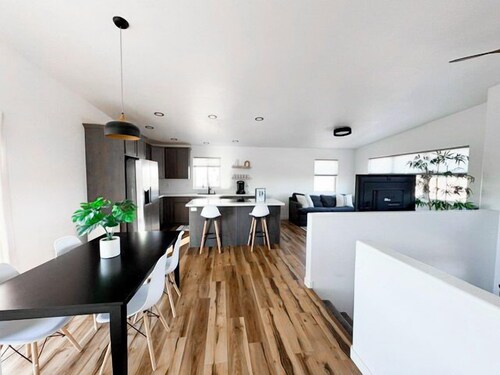 Modern Home with Hot Tub + Sauna