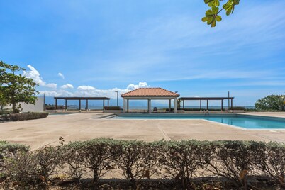 A Pool, A Beach & A Beautiful Apartment - Book Now