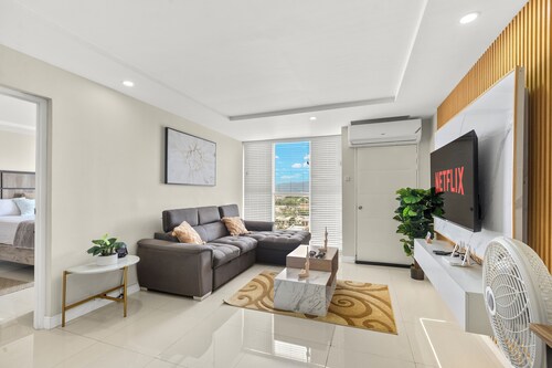 A Pool, A Beach & A Beautiful Apartment - Book Now