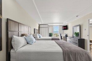 1 bedroom, in-room safe, desk, iron/ironing board