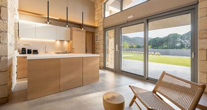 Terra Petra Luxury Villas - Gaia Villa
