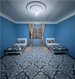 4 bedrooms, bed sheets