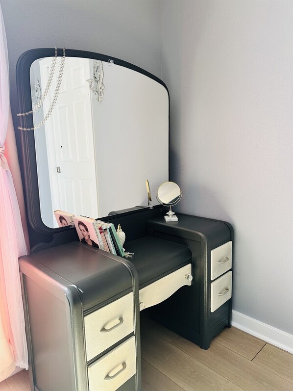 Interior - Audrey- an ode to an icon (Salem)