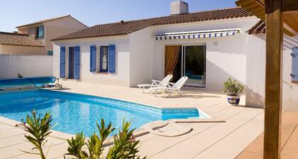 Jolie Villa avec Terrasse + piscine