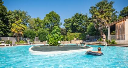 Bord de RiviÚre | Tente Lodge équipée | Piscine