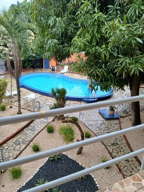 Quarto triplo família, vista para o pátio | Vista do quarto