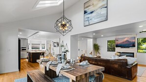 Dining - Puget Sound Waterfront | Eagles, Orcas & Mt. Rainier Views (Gig Harbor)