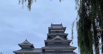 Large Western House with deck overlooking Lake Suwa, Sth Alps & Mt Fuji