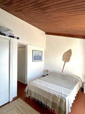 2 bedrooms, free WiFi - Charming waterfront triplex 5VDB29 (LE BARCARES)