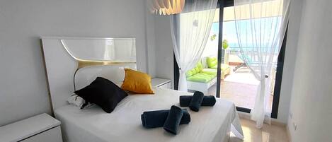 3 slaapkamers, reisbedje, gratis wifi, beddengoed