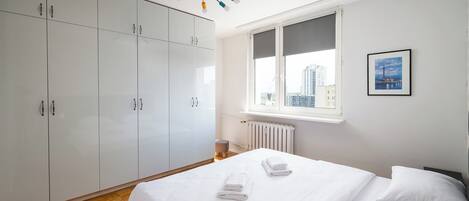 1 多间卧室、熨斗/熨衣板、WiFi、床单