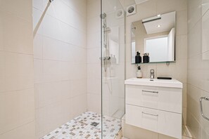 Kostenlose Toilettenartikel, Haartrockner