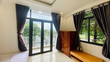 Comfort Single Room, Balcony, Courtyard View | Desk, laptop workspace, free WiFi