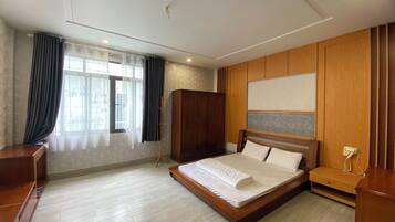 Comfort Single Room, Balcony, Courtyard View
