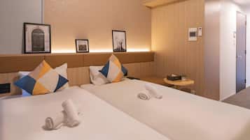 Standard Twin Room, 2 Twin Beds, Non Smoking, Balcony | Soundproofing, free WiFi