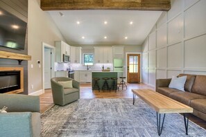 Tv, pejs, stereoanlæg