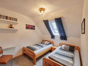 4 chambres, lit de bébé portatif, accès au Wi-Fi (inclus)